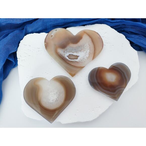 Druzy Agate Flat Heart Crystal Carving - Picture 7 of 11